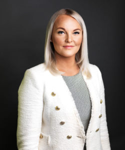 Emilia Hodge